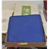 Image 1 : KATE SPADE TABLE CLOTH + 8 NAPKINS +