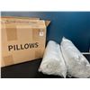 Image 1 : Lot of 2 Pillows