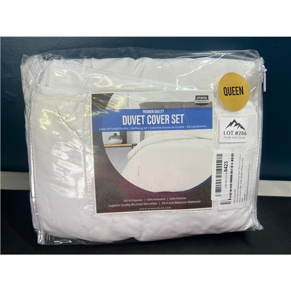 Lot of 1 Queen Size Duvet Cover Set - White