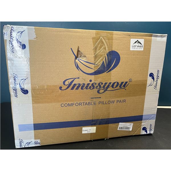 Lot of Queen Pillows (2 Pack)