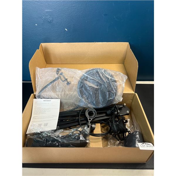 Lot of 1 Neewer Microphone Kit