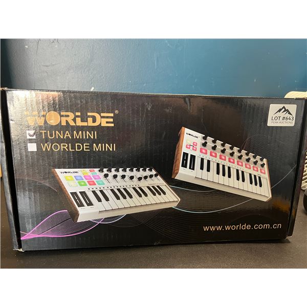 Lot of 1 Worlde Compact Producer Keyboard