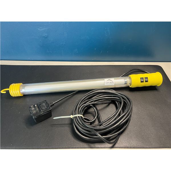 Lot of 1 Work Light - *Used