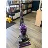 Image 1 : Lot of 1 Dyson Upright Vacuum - *Used