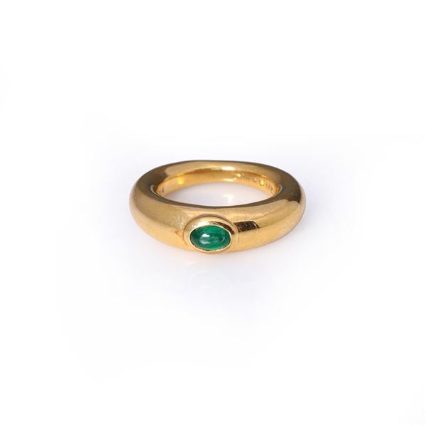 Vintage 18K Gold & Emerald Ring by Chaumet
