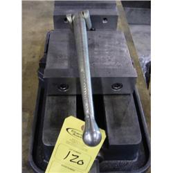 MACHINE VISE