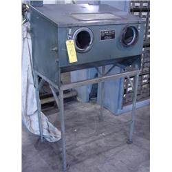 DEE BLAST BLAST CABINET