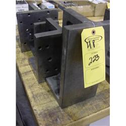 (4) ANGLE PLATES