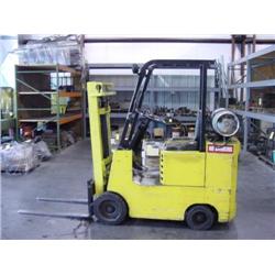 ALLIS CHALMERS 3000 LB FORK LIFT