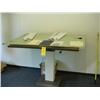 Image 1 : DRAFTING TABLE