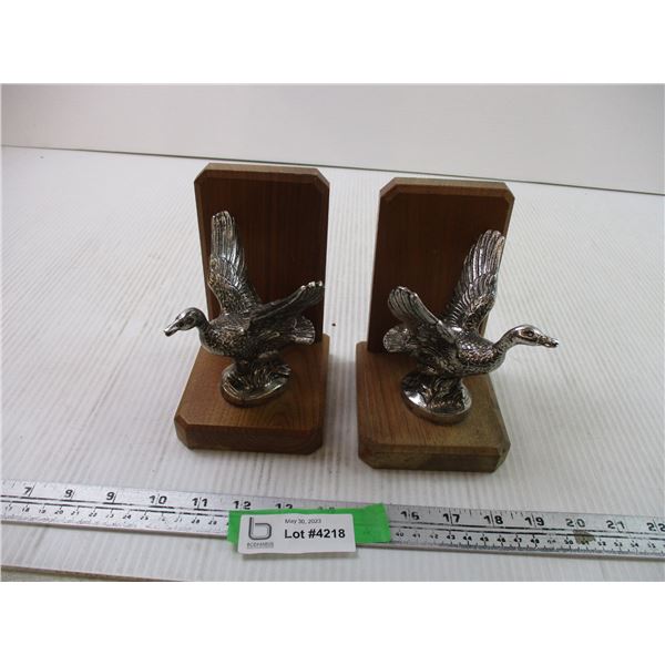 (2) Vintage Bird Wooden Bookends