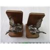 Image 2 : (2) Vintage Bird Wooden Bookends