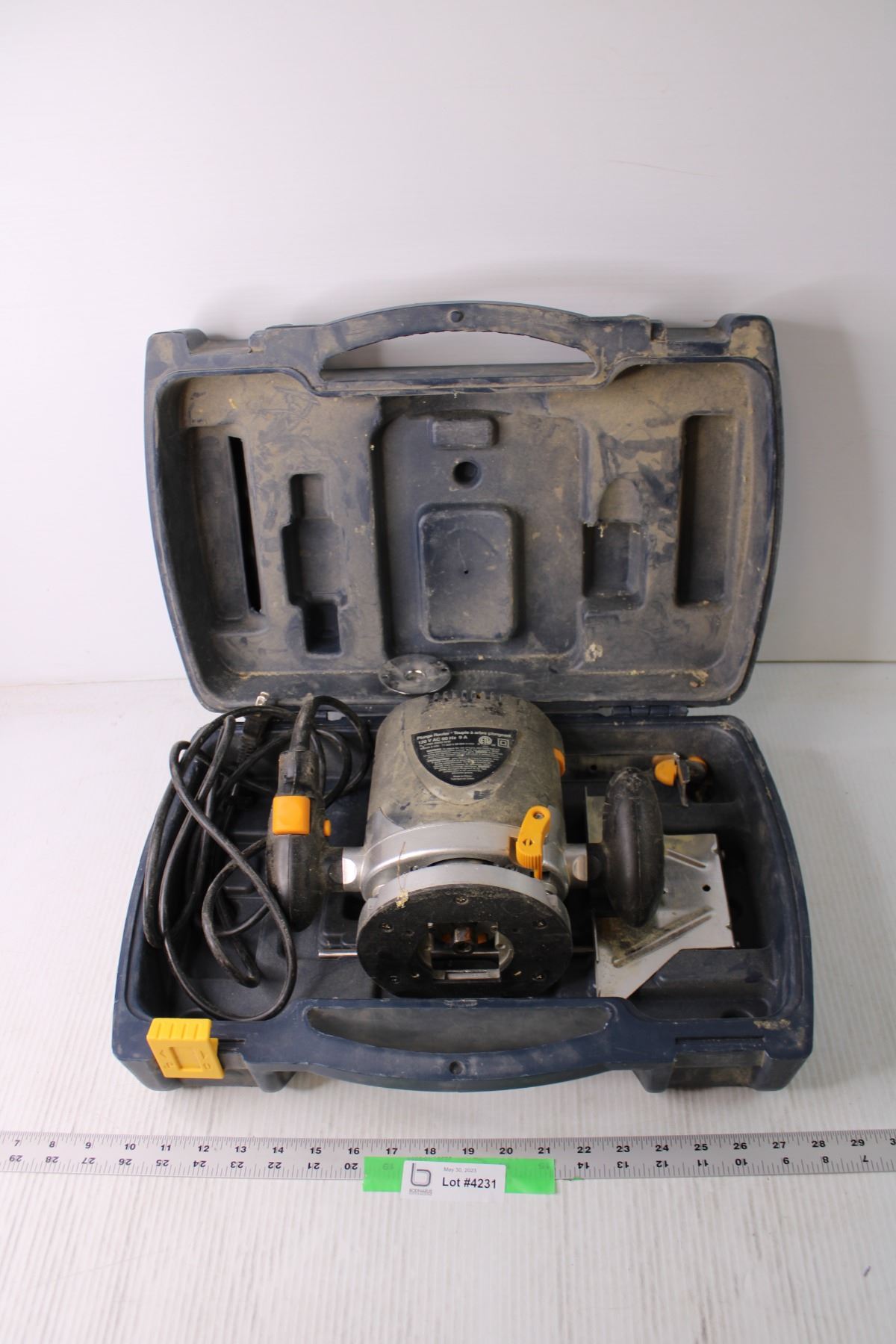 Mastercraft Plunge Router - 120 V AC 60 HZ - Bodnarus Auctioneering