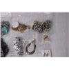 Image 5 : Lot of Costume Jewelry - Necklaces, Earrings