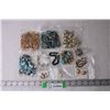 Image 1 : Lot of Costume Jewelry - Necklaces, Brooches, Earrings