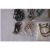 Image 3 : Lot of Costume Jewelry - Bracelets, Brooches
