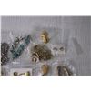 Image 5 : Lot of Costume Jewelry - Bracelets, Brooches
