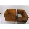 Image 1 : (2) Wooden Crates