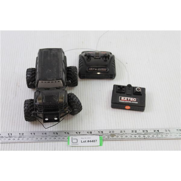 Hummer Remote Control Car+ (2) Remote Toy Controllers