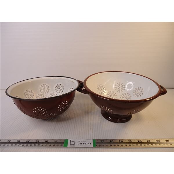 (2) Brown Enamelware Colanders- Missing a Handle on One.