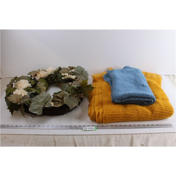 Wreath+ (2) Blankets