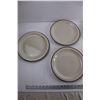 Image 2 : (6) Stoneware Dinner Plates Microwave/Oven/Dishwasher Safe