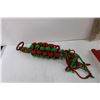 Image 2 : (6) Assorted Christmas Decor Items