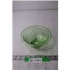Image 2 : Small Uranium Glass Bowl