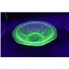 Image 7 : Uranium Glass Fruit Bowl