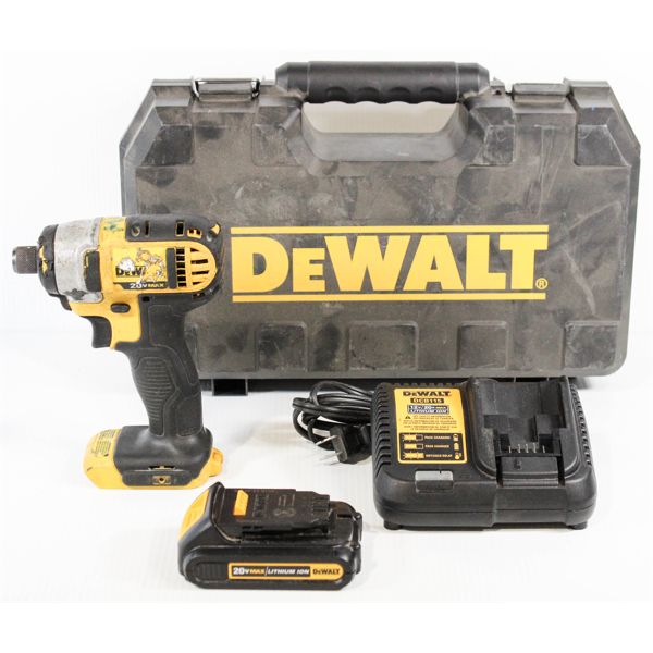 DEWALT DCF885 IMPACT DRILL W/ BATTERY / CHARGER / CASE