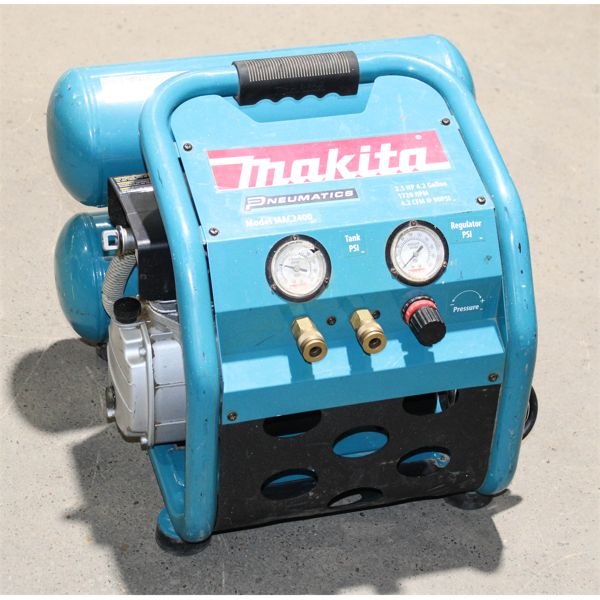 MAKITA MAC2400 AIR COMPRESSOR 2.5HP