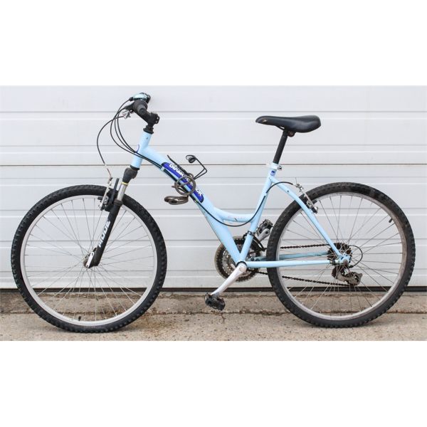 DIAMONDBACK SAHARA "7" SPEED MOUNTAIN BIKE