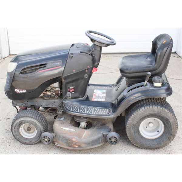 CRAFTSMAN 24.0 HP 46  LAWN TRACTOR