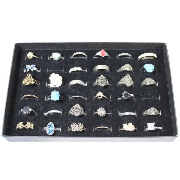 STORE DISPLAY OF ASST RINGS - VARIOUS SIZES