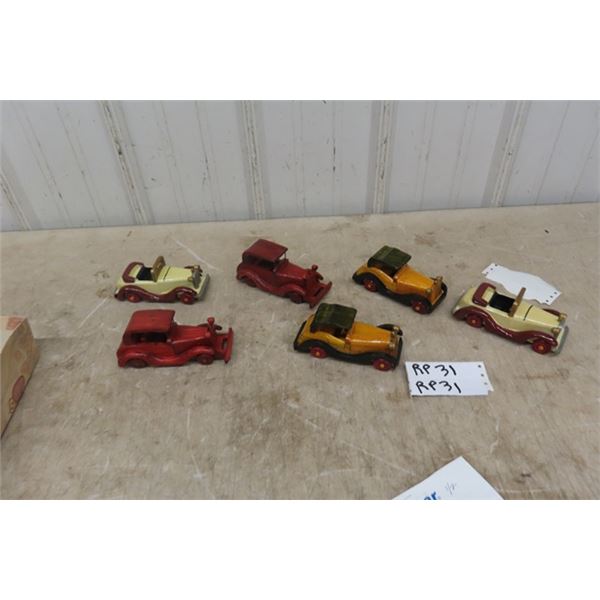 6 Wooden Car Displays