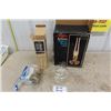Image 1 : Aladdin Authentic Kerosene Mantle Lamp in Original Box