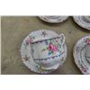 Image 4 : 12 Royal Albert Petti Point Cups + Saucer Pairs