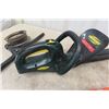 Image 2 : Yard Works Cordless Hedge Trimmer 18V & B+D Electric Hedge Trimmer