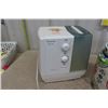 Image 2 : 2 Humidifiers; Honeywell + Holmes & Beverage Decanter with Chip on Lid