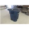 Image 1 : Toter 350 Garbage Bin with Wheels 28"x30"x42"