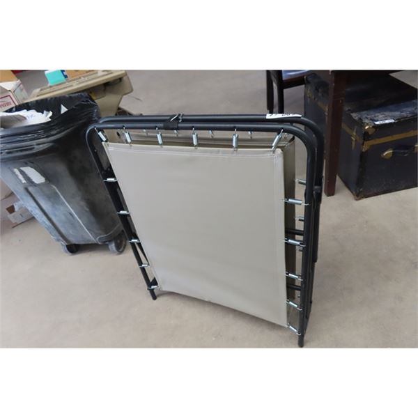 Folding Guest Bed 13 X 31 X 74 McSherry Auction Service Ltd Folding guest bed 13 x 31 x 74 mcsherry auction service ltd