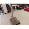 Image 1 : Rolling Platform Scale 1200lb Capacity