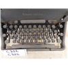 Image 2 : Vintage Underwood Standard Typewriter