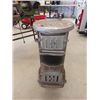 Image 1 : Lagie Beddard Cast Wood Heater 29" Tall