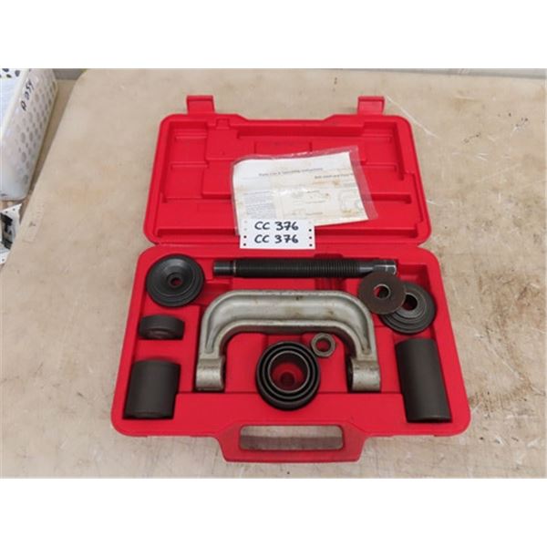 Power Fist 4WD Drive Ball Joint Remover Kit with Hard Case 