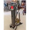 Image 5 : Walker Rolling Bumper Jack