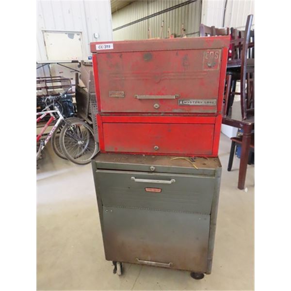 3 pc Tool Box. SK Wayne 6 Drawer Top Box, International 2 Drawer Middle, 