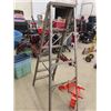 Image 5 : 6' Aluminum Ladder, B+D Workhorse Adjustable Platform Brackets