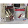 Image 2 : Winchester 2pc Knife Set, Victorinox Swiss Army Knife, Cabella's Mini 