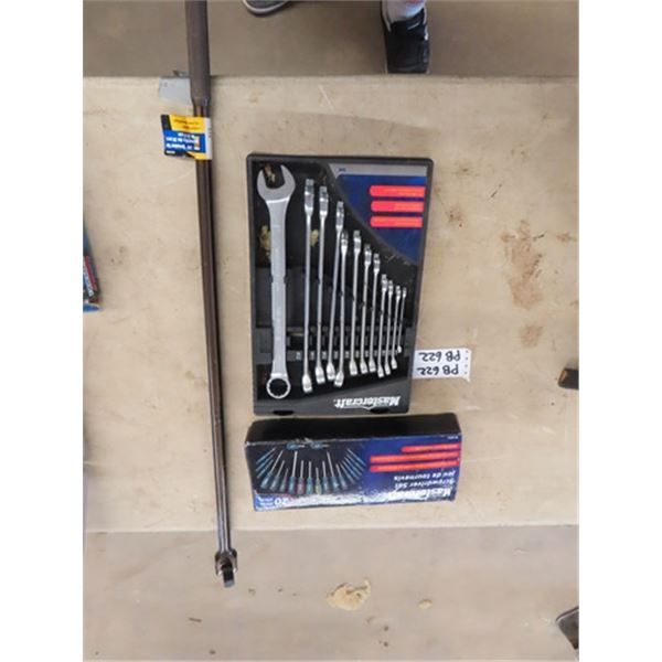 Mastercraft 12pc Standard Wrench Set, 20 pcs Screwdriver Set
